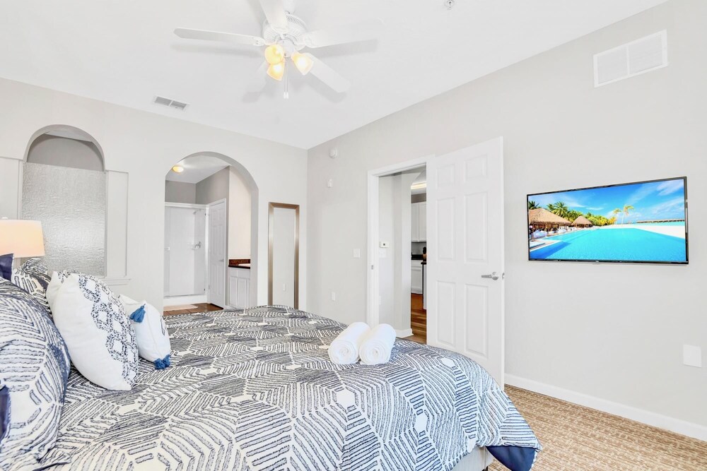 Relaxing 3BR Near Disney Pool - photo 6