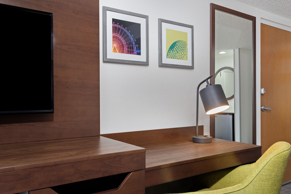 Hampton Inn & Suites Orlando Intl Dr N - photo 10