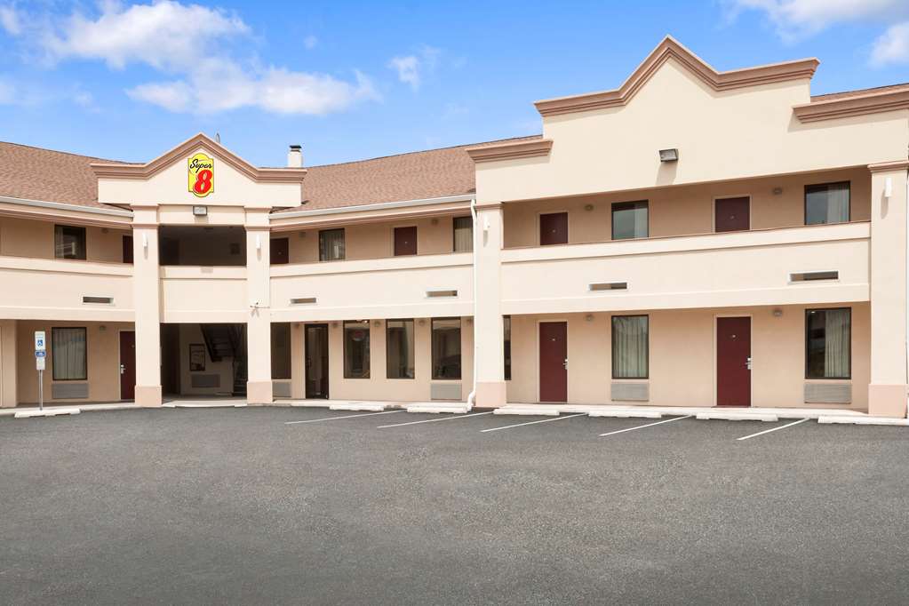 Super 8 by Wyndham Rahway Newark — hotel in Rahway