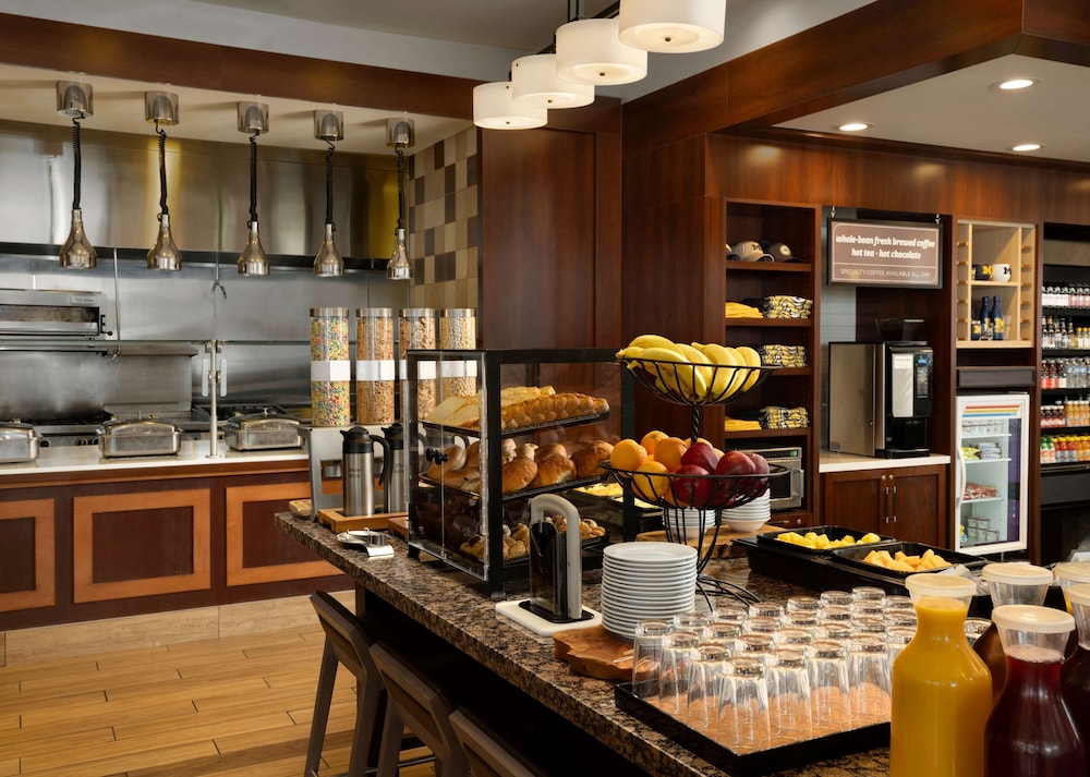 Hilton Garden Inn Ann Arbor - photo 27