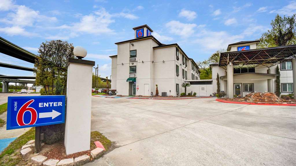 Motel 6 Humble TX Houston International Airport - photo 3