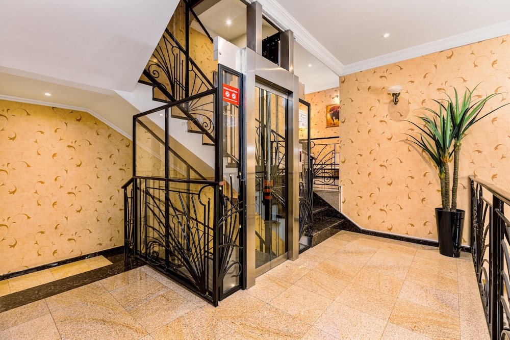 Elevator