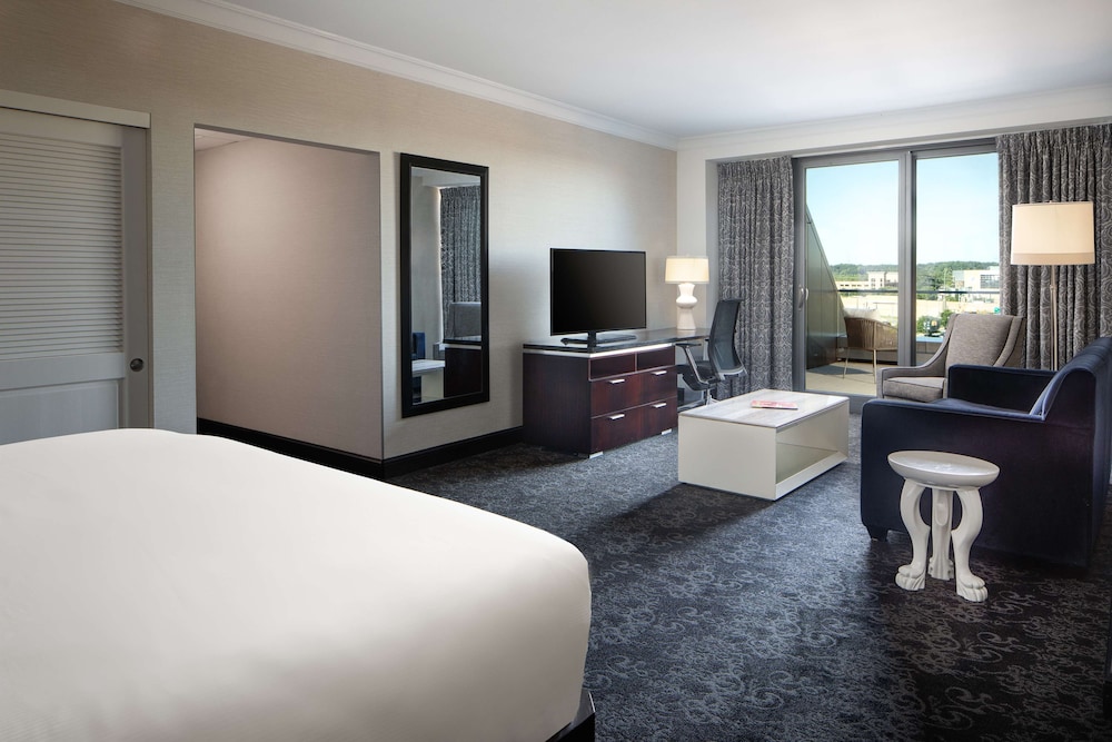 Amway Grand Plaza Curio Collection by Hilton - photo 30