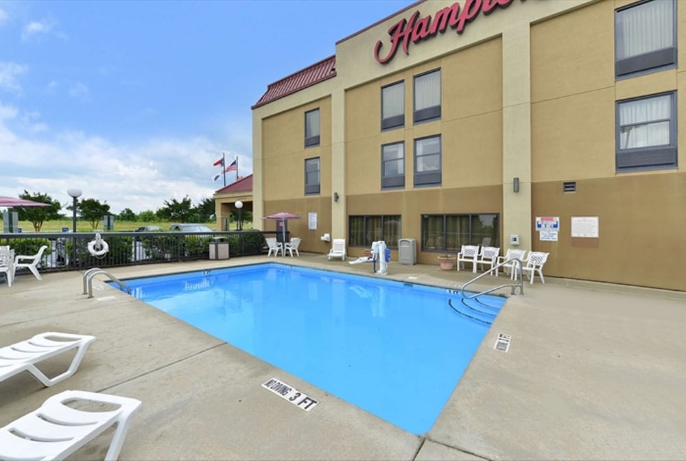 Hampton Inn Raleigh Clayton I 40 - photo 23