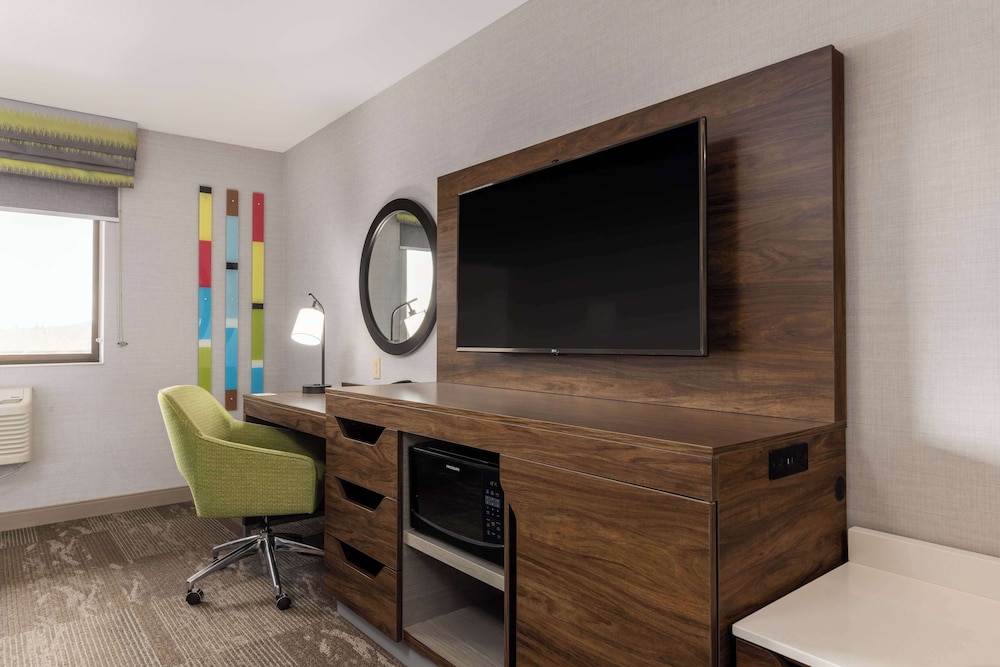 Hampton Inn Kalispell - photo 14