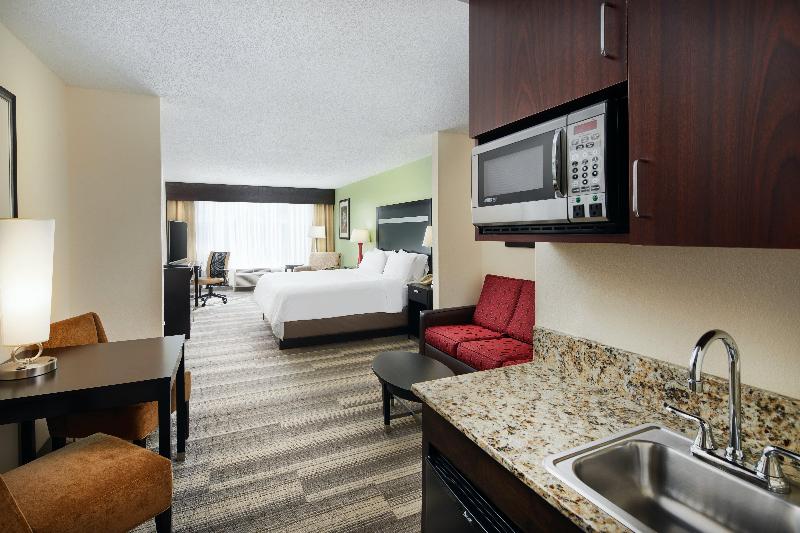 Holiday Inn Express I 26 & Us 29 At Westgate Mall by IHG - photo 5
