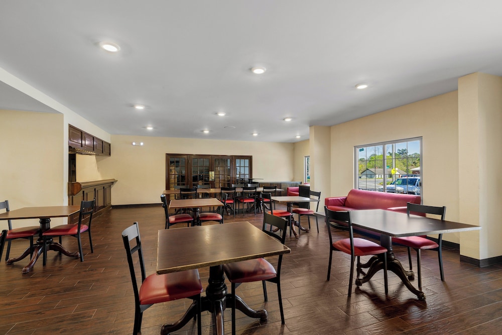 Red Roof Inn & Suites Albany GA - photo 26