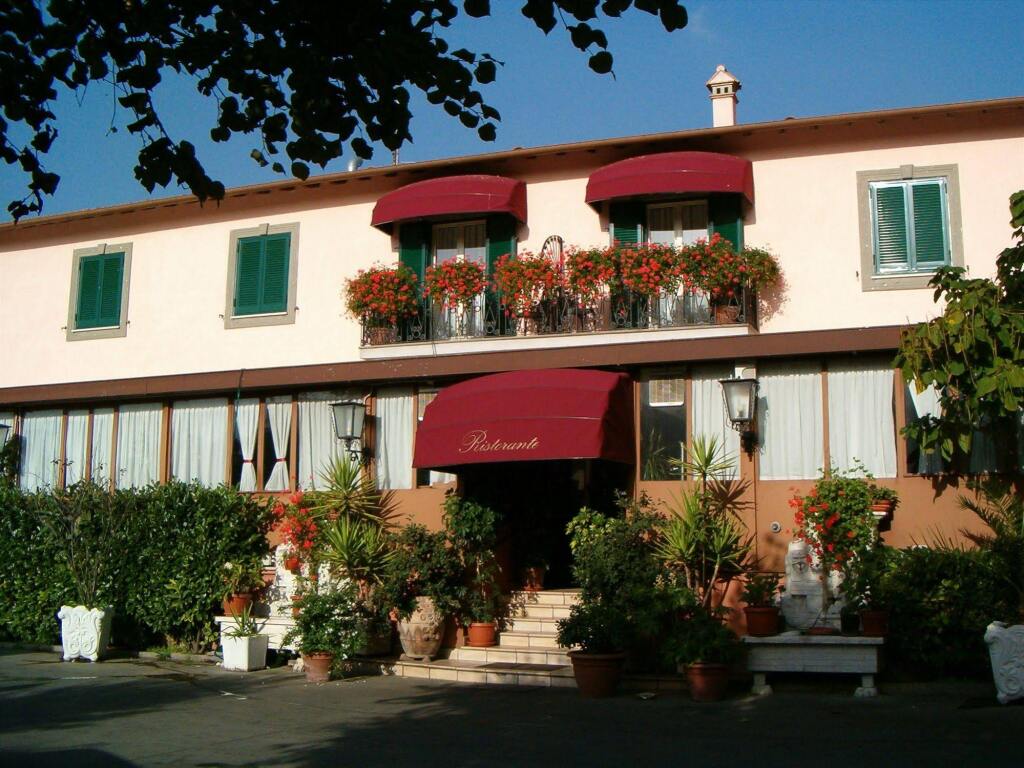 Hotel Squarciarelli - carbon neutral hotel in Grottaferrata