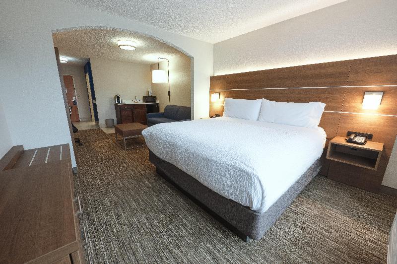Holiday Inn Express Hotel & Suites Goshen by IHG - photo 88