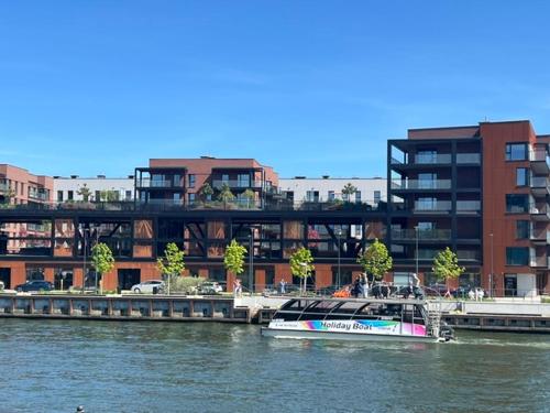 Baltic Riviera Apartments deluxe with top tarrace river view and fitness gym — 4-Star Luxury Hotel in Gdansk, Poland
