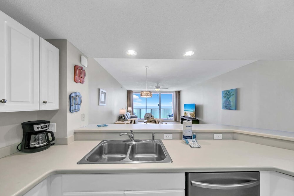 Majestic Beach Towers 2 1803 - photo 39