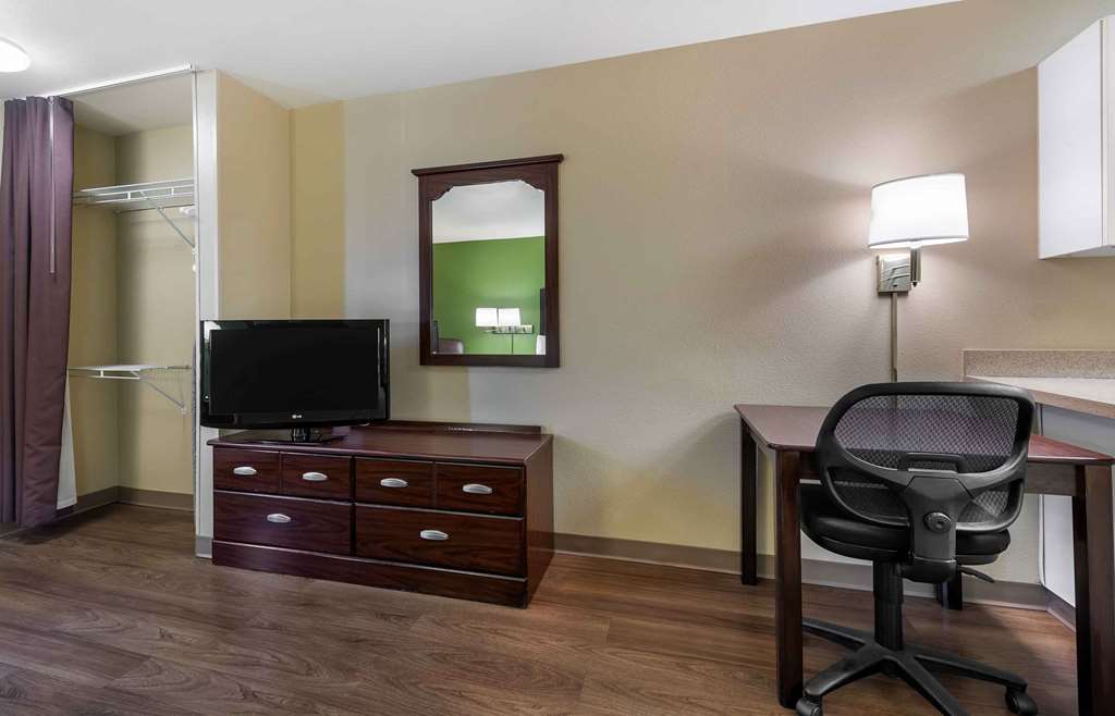Extended Stay America Suites Colorado Springs West - photo 13