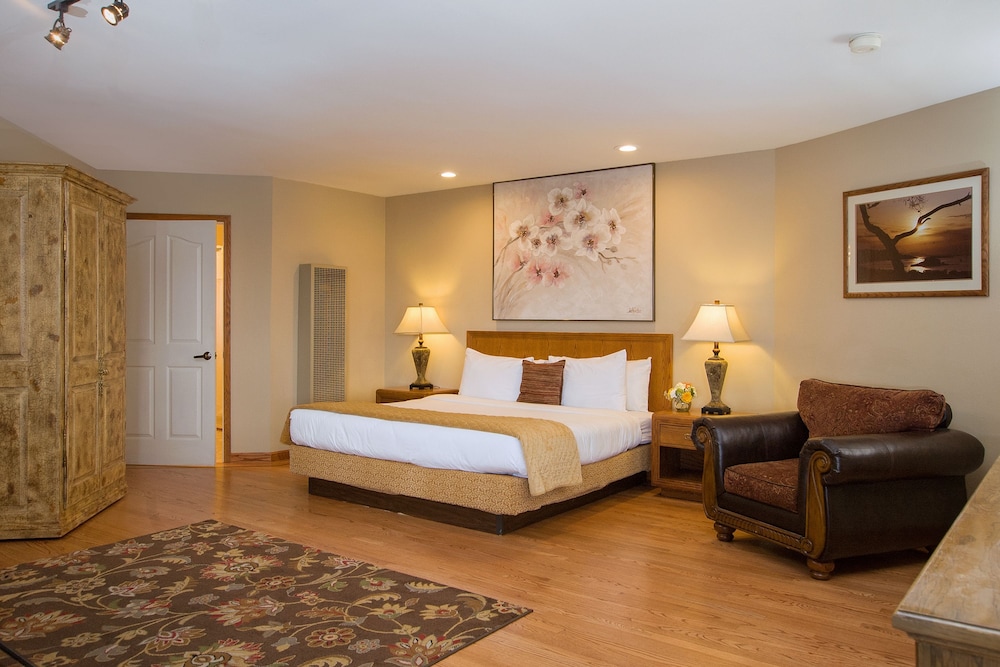 Mourelatos Lakeshore Resort - photo 12