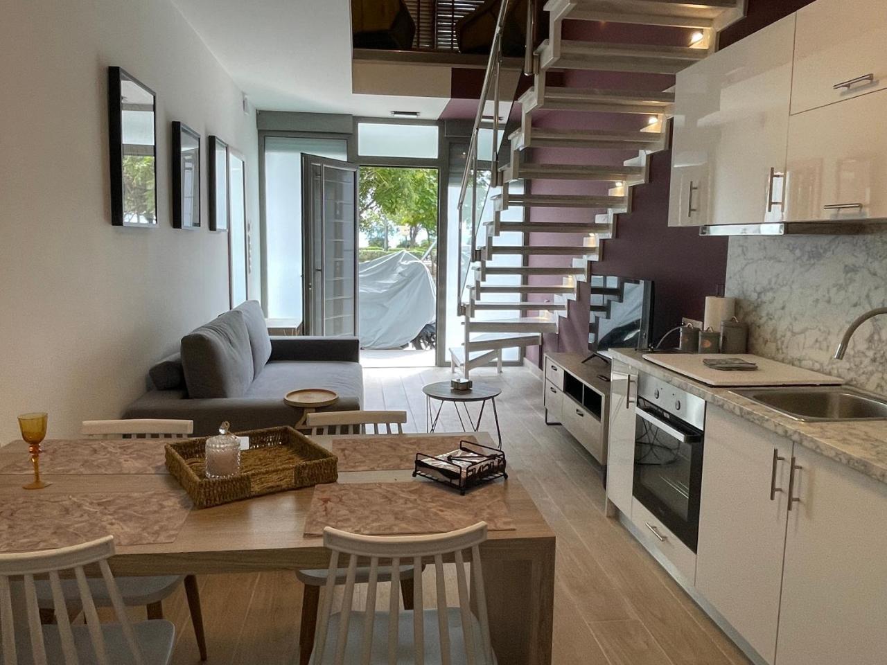 Seaside Loft Kavala — 4-Star Luxury Hotel in Kavala, Greece