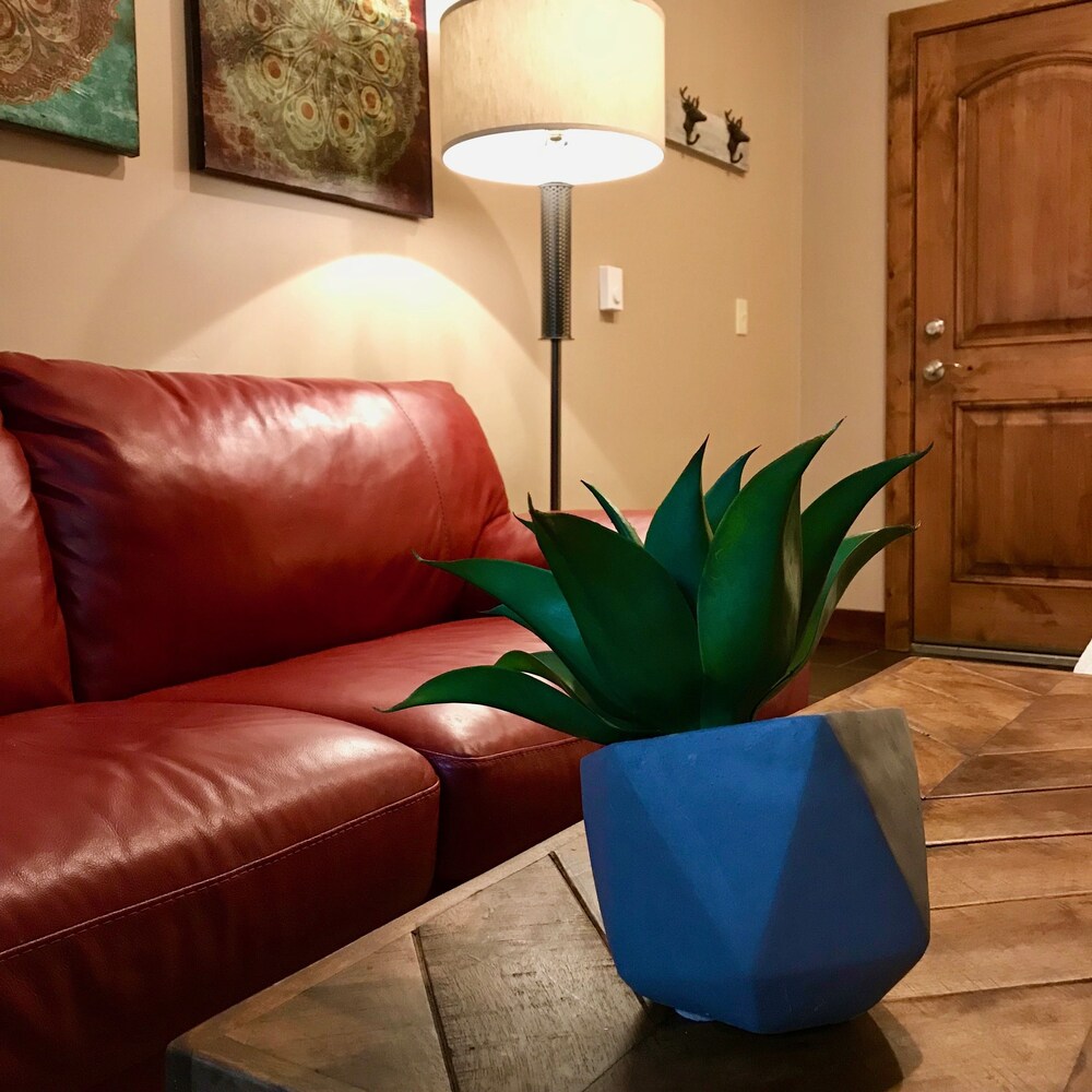 Torchlight Inn - photo 15