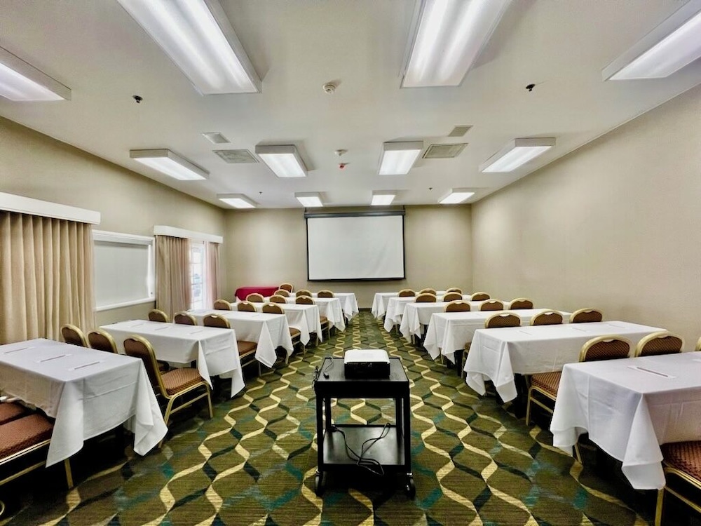 Residence Inn by Marriott La Mirada - photo 20