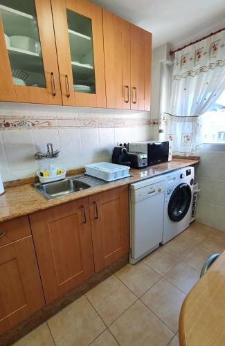 Piso familiar con amplia terraza 300m de la playa in Cullera, Spain