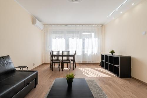 Cloud 8 Apartment — 4-Star Luxury Hotel in Budapest, Hungary