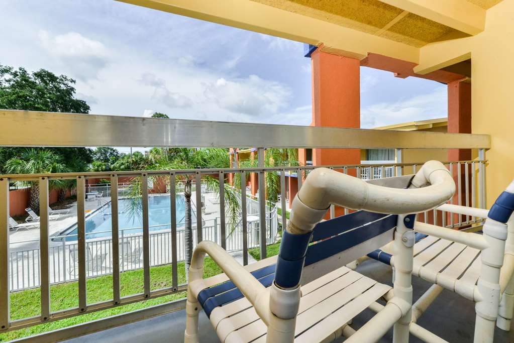 Americas Best Value Inn Sarasota Downtown - photo 10