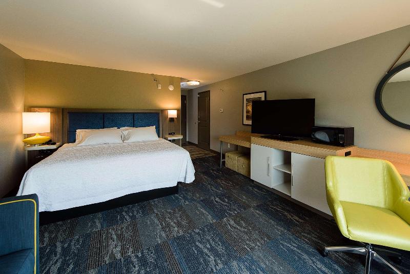 Hampton Inn Superior Duluth - photo 13