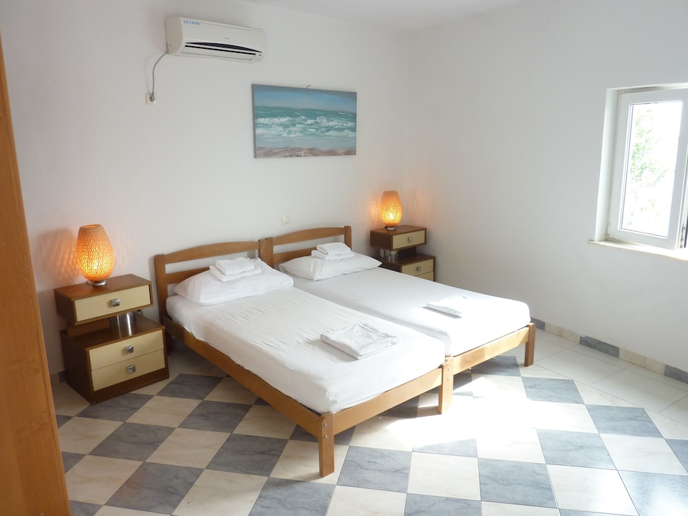 Sun & Sea Apartments