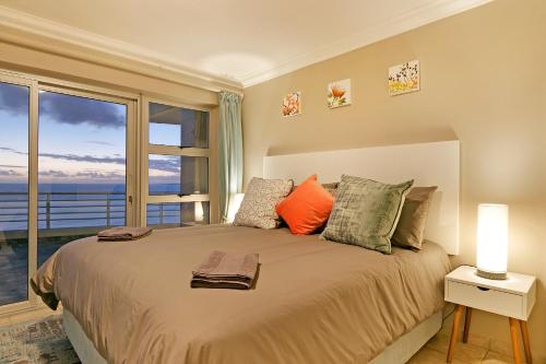 Beach penthouse style living self checkin king beds