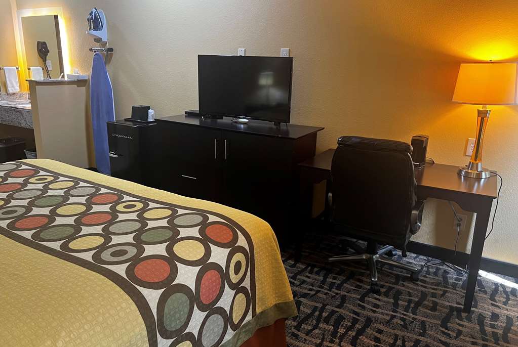 Super 8 by Wyndham Pasadena - photo 16