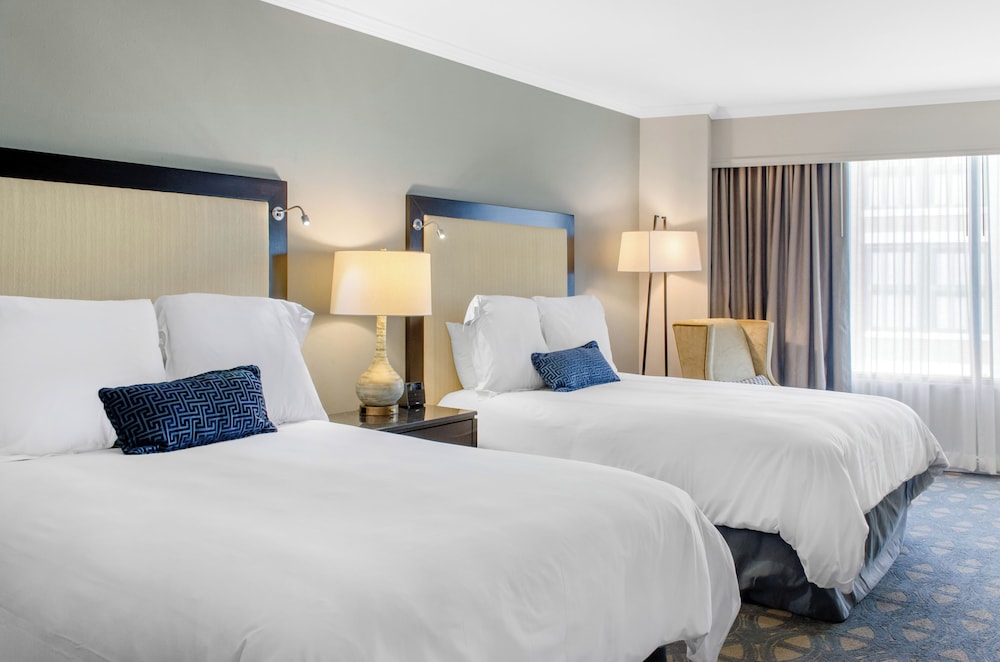 Omni Riverfront Hotel - photo 4