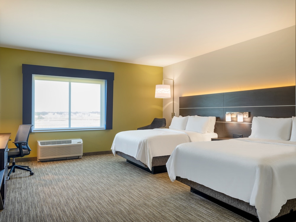 Holiday Inn Express & Suites Watertown by IHG - photo 10