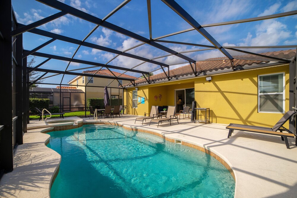 5 Bedroom 5 Bathroom Solterra Resort Luxury Villa - photo 7