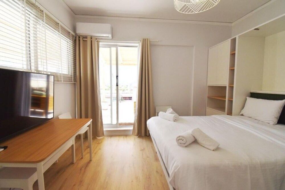 Penthouse Nea Smirni — 4-Star Luxury Hotel in Nea Smyrni, Greece