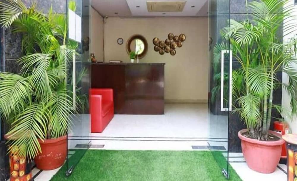 BlueNeck Sec 41 Millenium City Centre — Gurgaon — photo 2