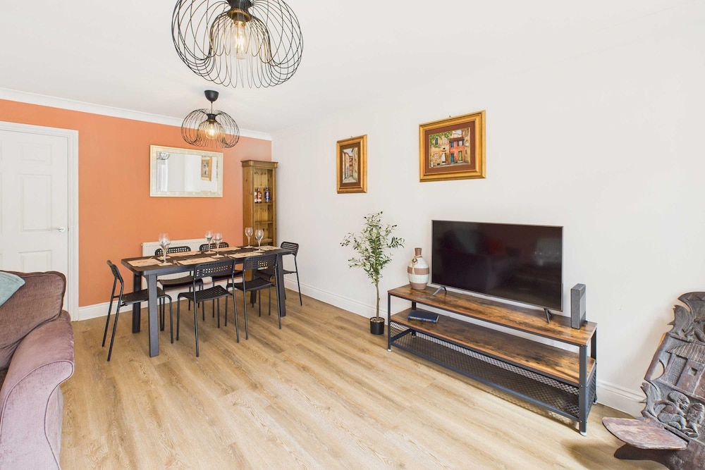 Host Stay Clearwell Gardens in Cheltenham, United Kingdom