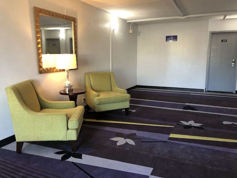 The Grand Hotel Spindletop - photo 6