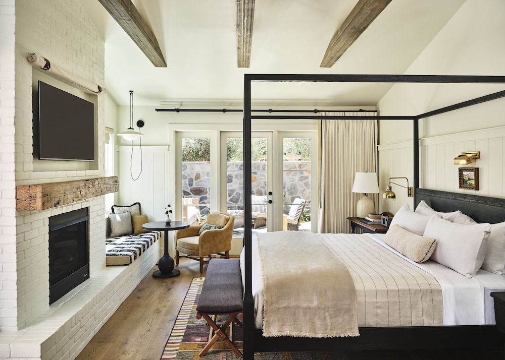 The Inn at Mattei's Tavern Auberge Collection - photo 23
