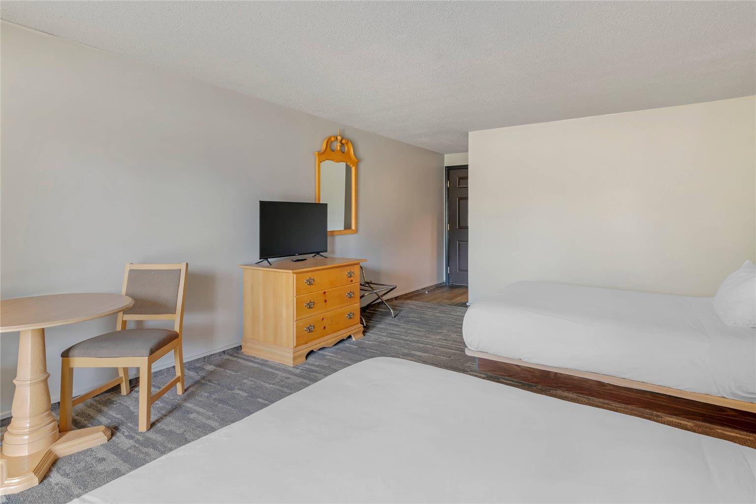 Green Granite Inn an Ascend Collection Hotel - photo 30