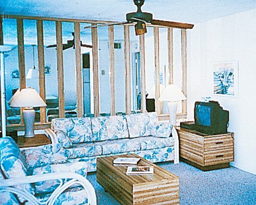Surfrider Beach Club - photo 5