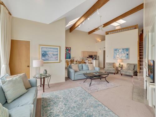 341 Edgewater Inn in Charlevoix, United States