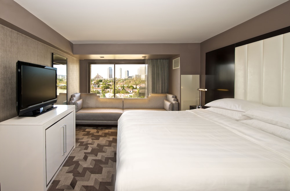 Beverly Hills Marriott - photo 6