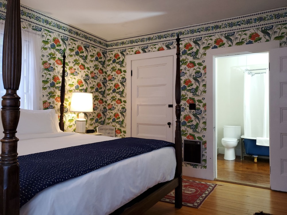 Harbourside Inn - photo 12