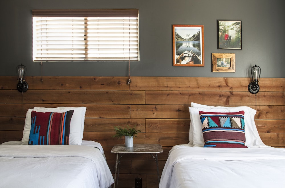 Noon Lodge at Mallard Bay - photo 11