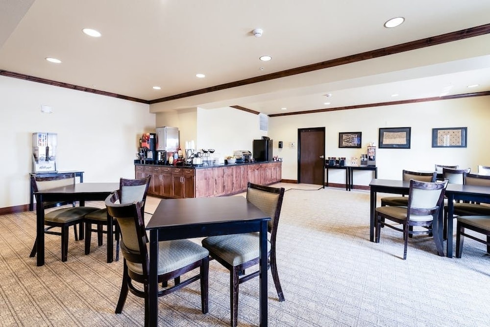 Black Gold Suites Stanley - photo 8