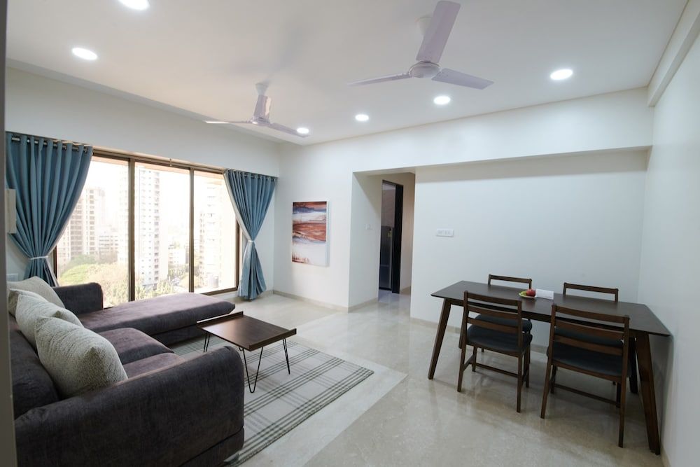Lux Stay Andheri