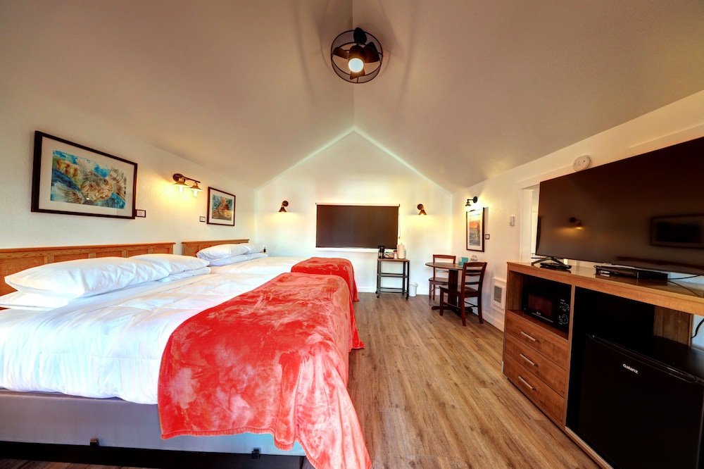 Seaview Motel & Cottages - photo 11