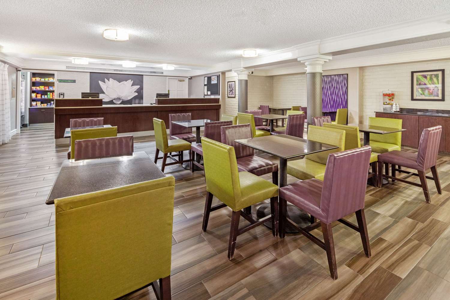 La Quinta Inn Ventura - photo 16