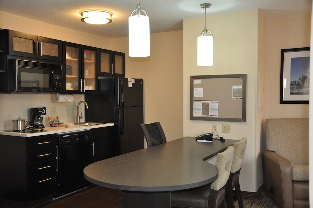 Candlewood Suites Herndon by IHG - photo 5