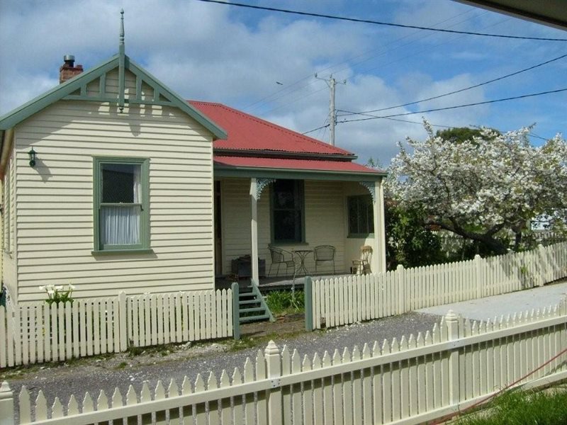 McIntosh Cottages — Unknown City — photo 5