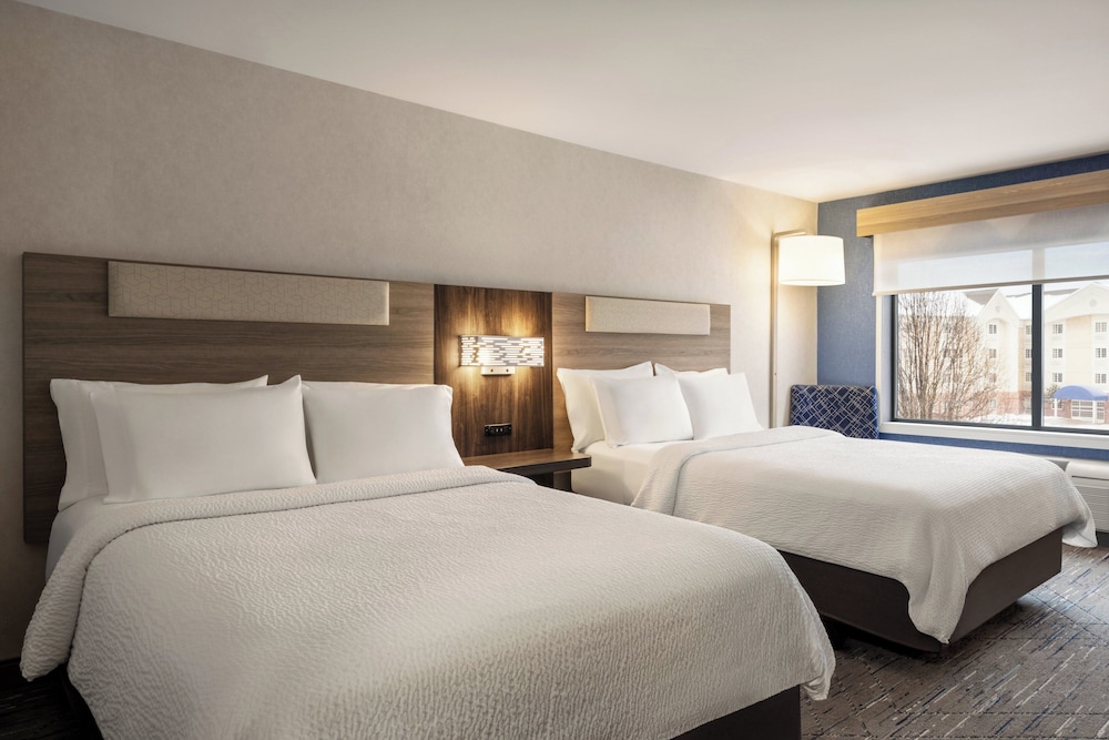 Holiday Inn Express Syracuse Airport by IHG - photo 8