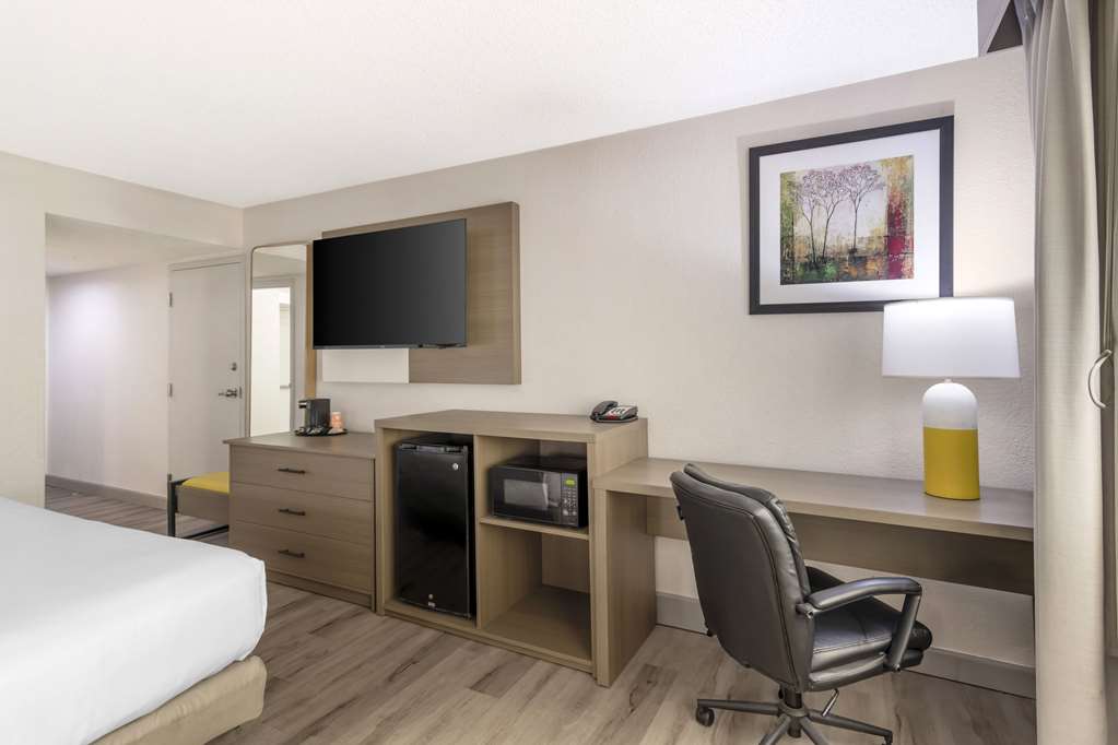 Comfort Inn Alpharetta Atlanta North - photo 18