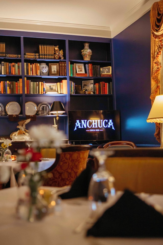 Anchuca Historic Mansion & Inn - photo 95